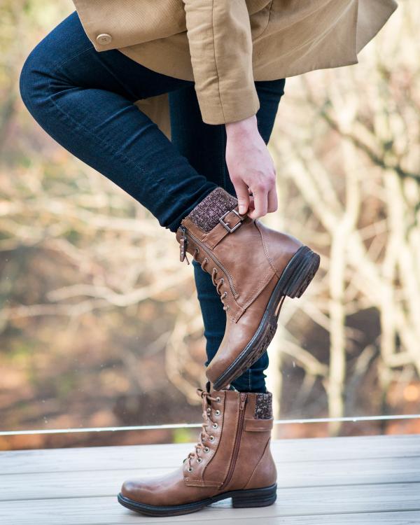 Shoemax